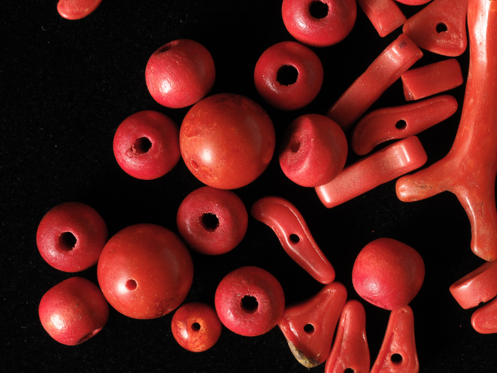 Coral/Marjan Stones scattered on a surface